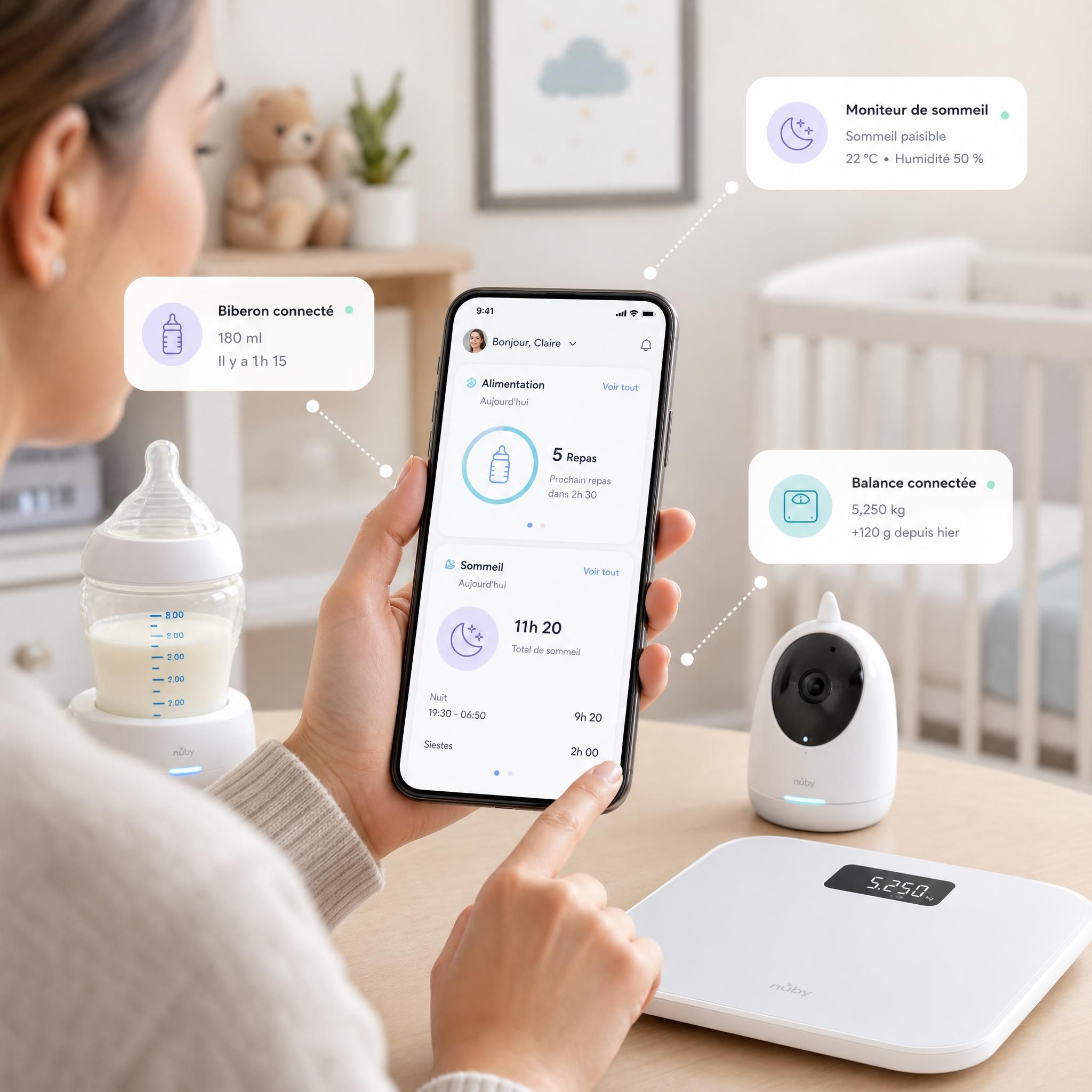 Parent utilisant une application mobile pour suivre l'alimentation et le sommeil de son bébé, entouré d'objets connectés pour nourrisson