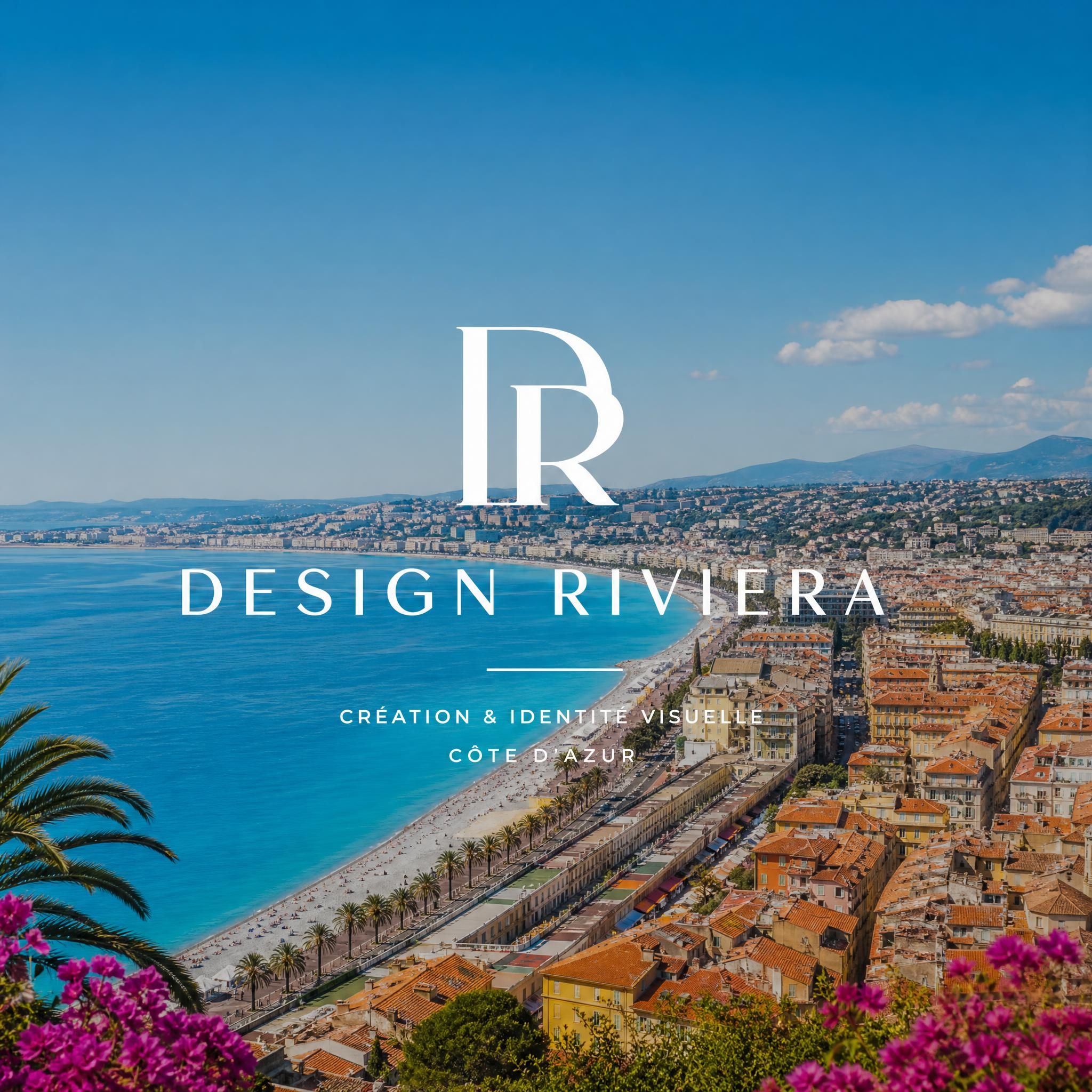Panorama de Nice avec le logo de Design Riviera superposé, illustrant le branding ancré dans l'identité de la Côte d'Azur