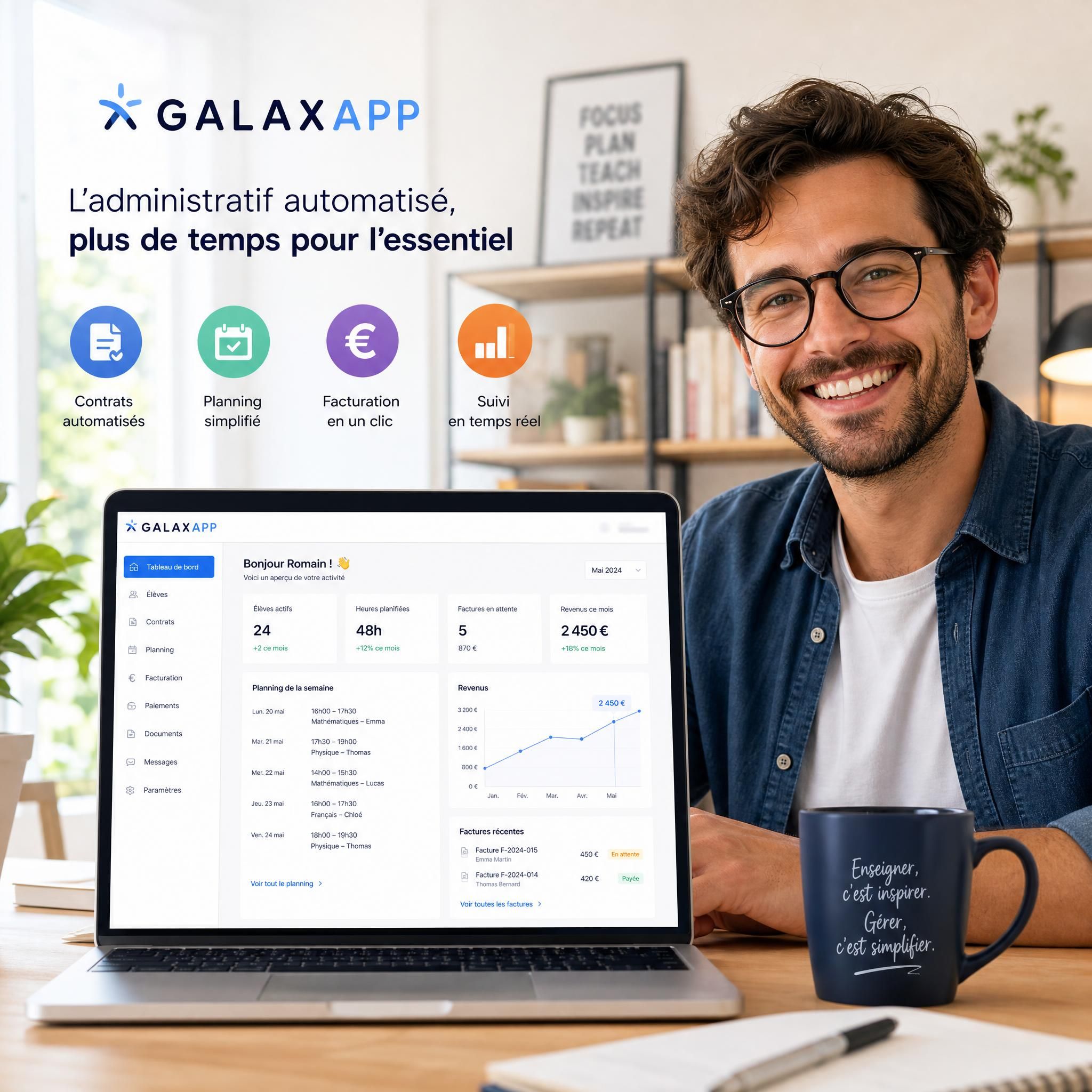 Professeur particulier souriant devant son ordinateur avec interface GALAXAPP affichée, ambiance moderne et décontractée, illustrant la gestion administrative automatisée