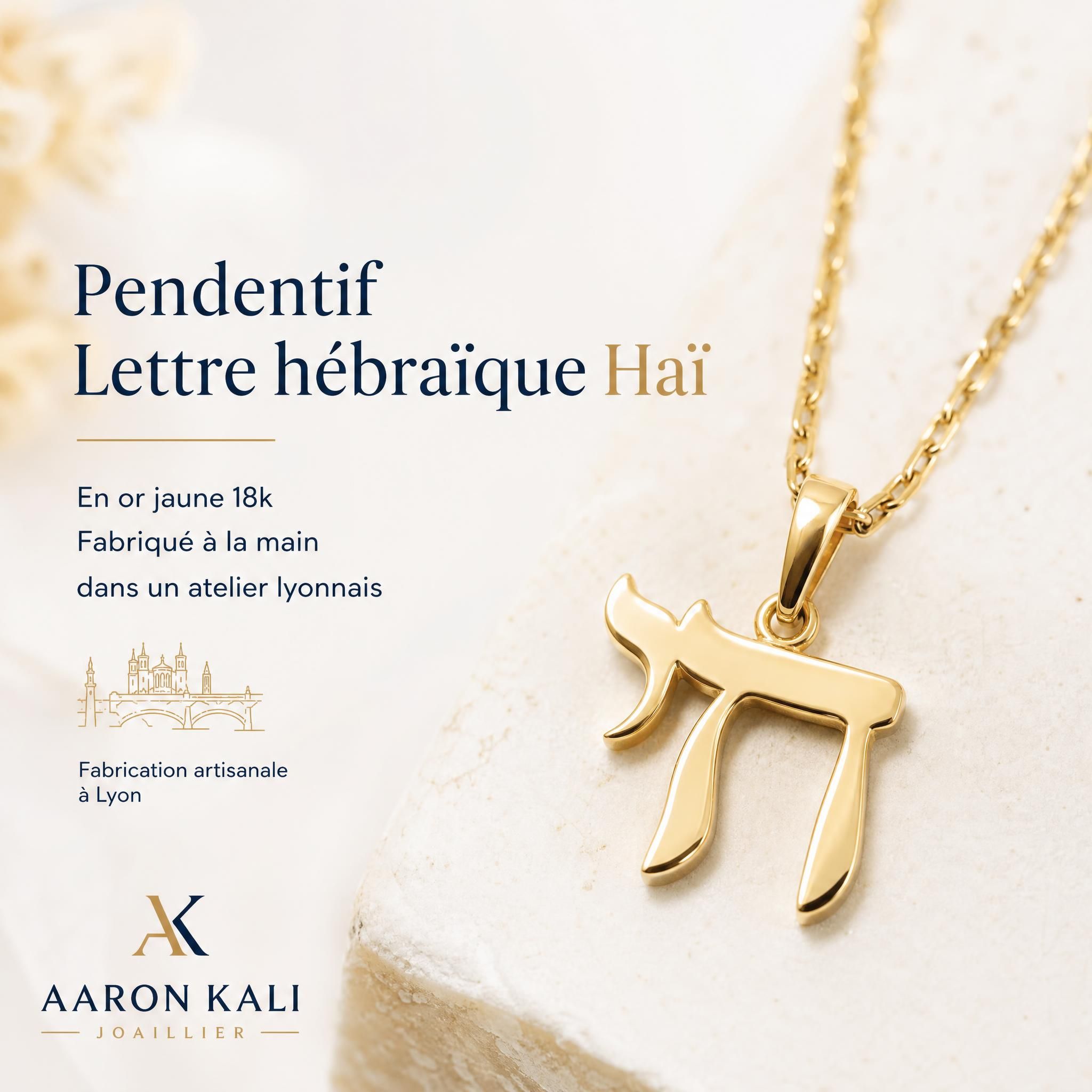 Pendentif lettre hébraïque Haï en or jaune 18k fabriqué à la main dans un atelier lyonnais, Aaron Kali