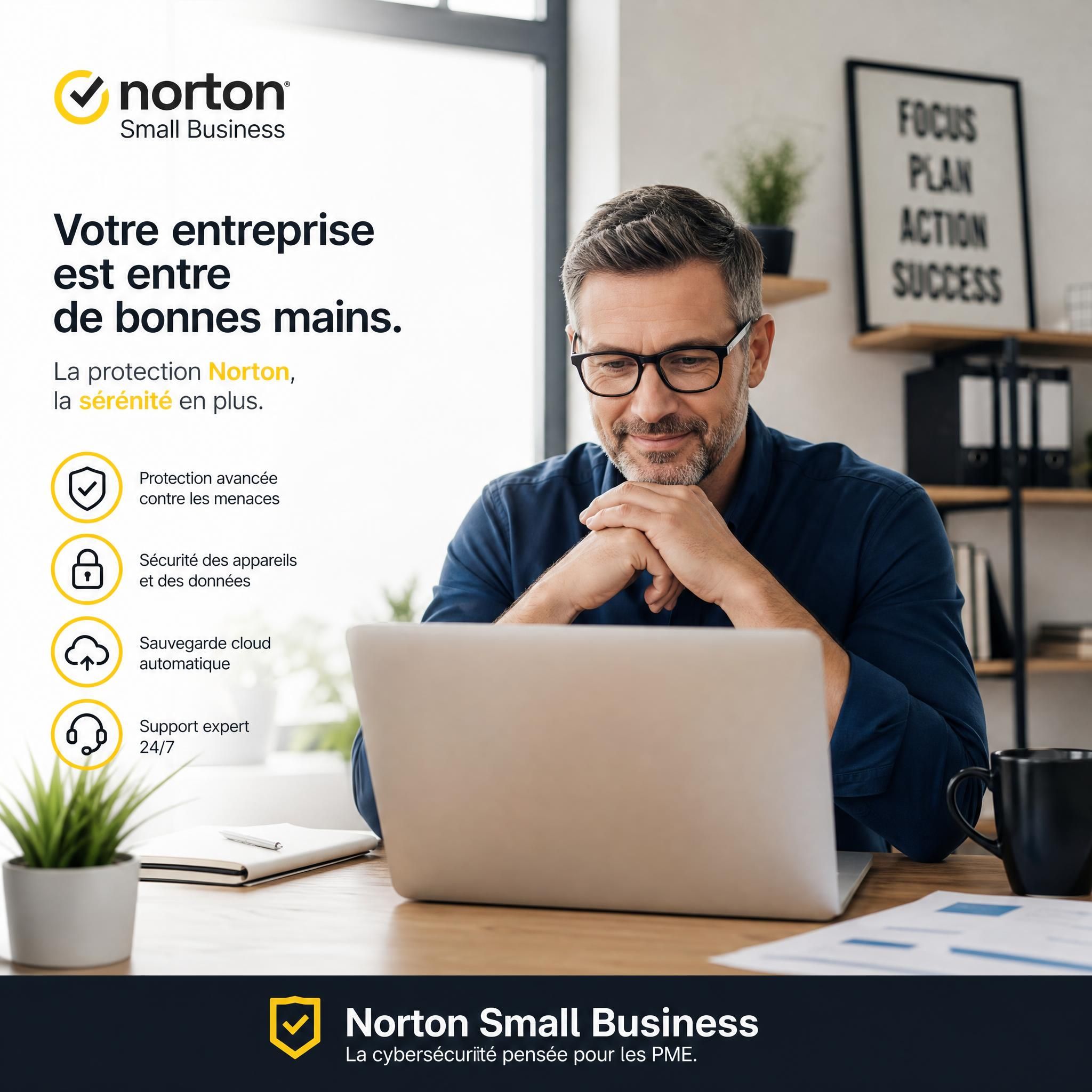 Chef d'entreprise PME serein devant son ordinateur grâce à la protection Norton Small Business antivirus